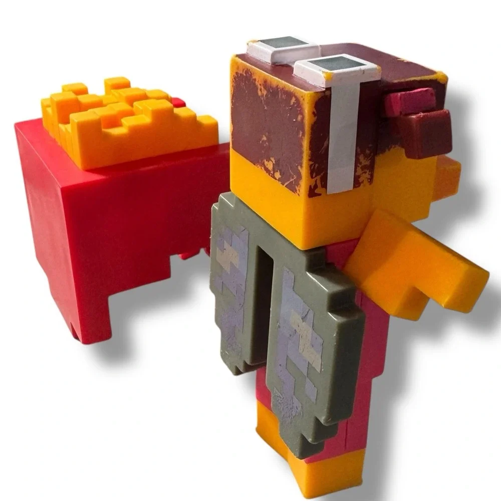 McDonald's‎ Happy Meal Minecraft Toys 2025 Fry Helmet & Birdie Wings